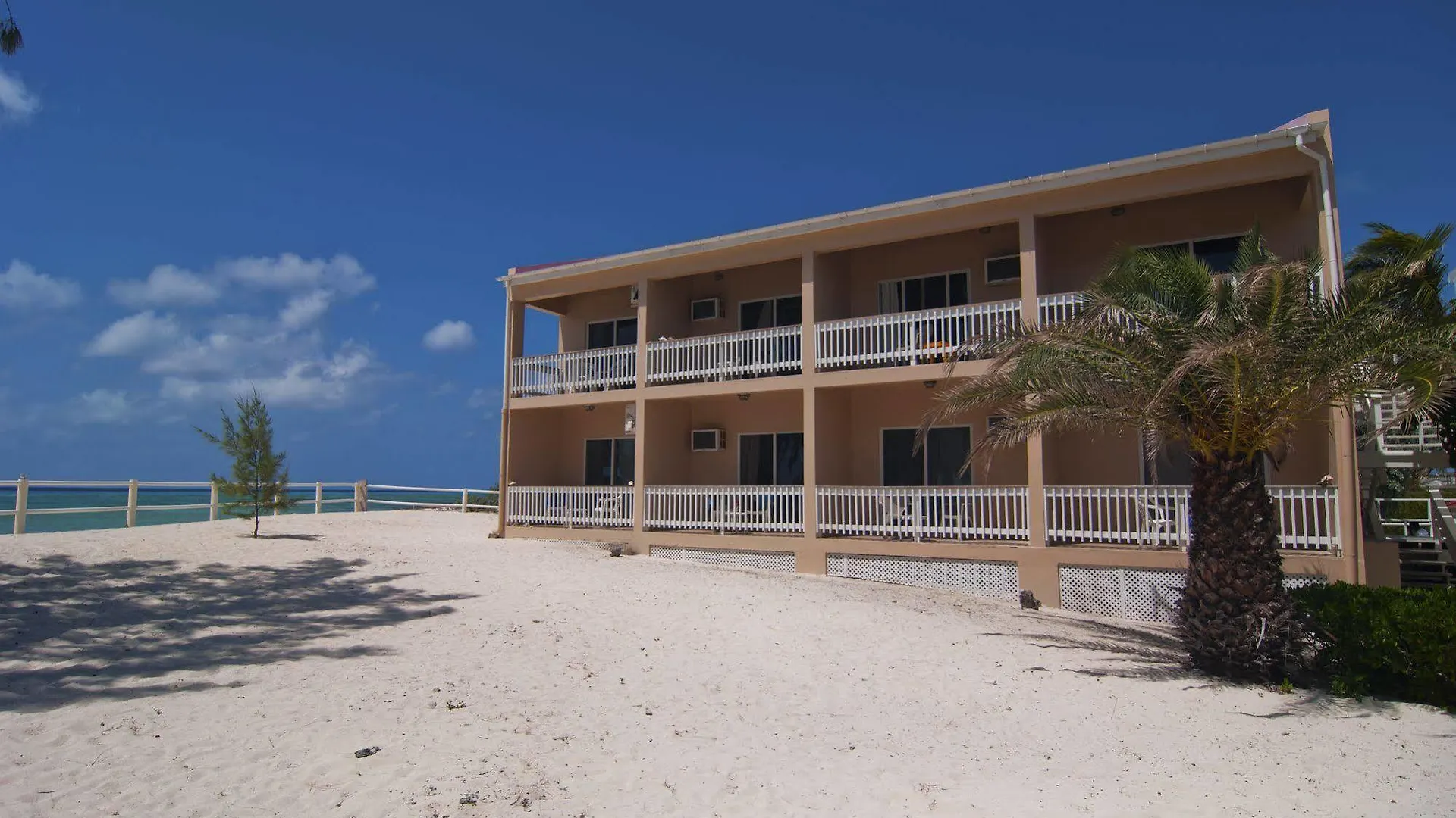 Bohio Dive Resort Cockburn Town